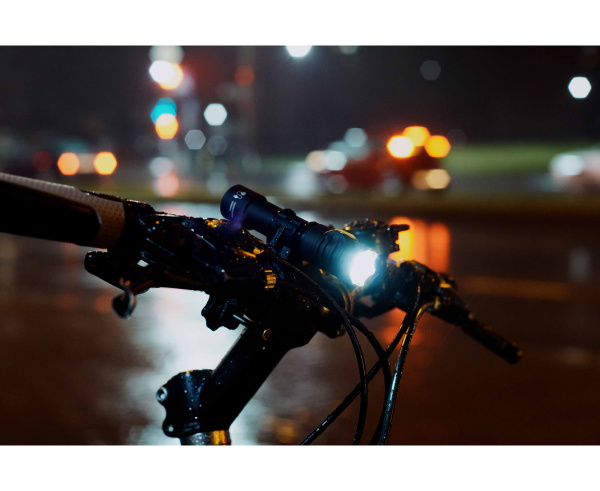 Фонарь ArmyTek Prime C2 Pro (Черный / Холодный; 2400Lm; акк18650-3500mAh)